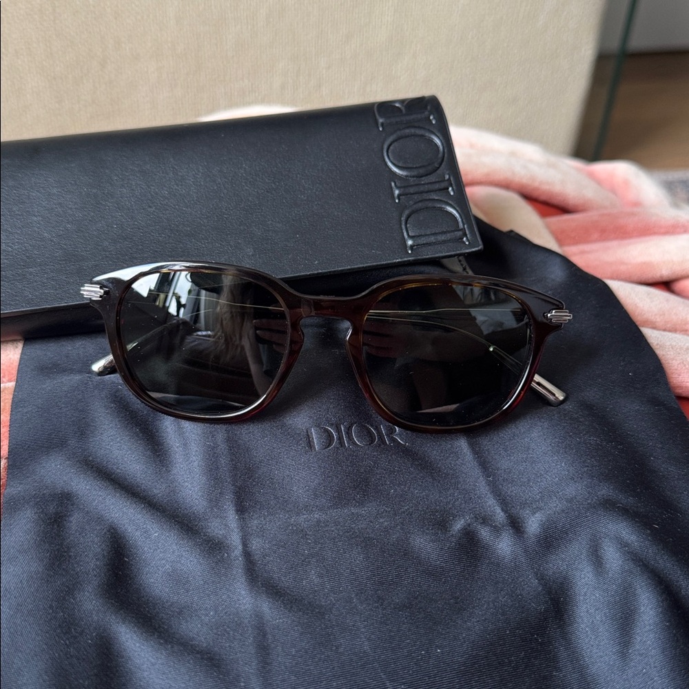 NWT Dior Black Round-Edge Sunglasses with Dark Lenses